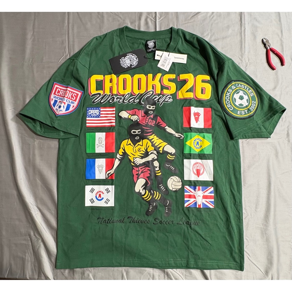 Crooks & Castles Mens‎ World Cup Soccer Graphic T-Shirt Green Large NWT
